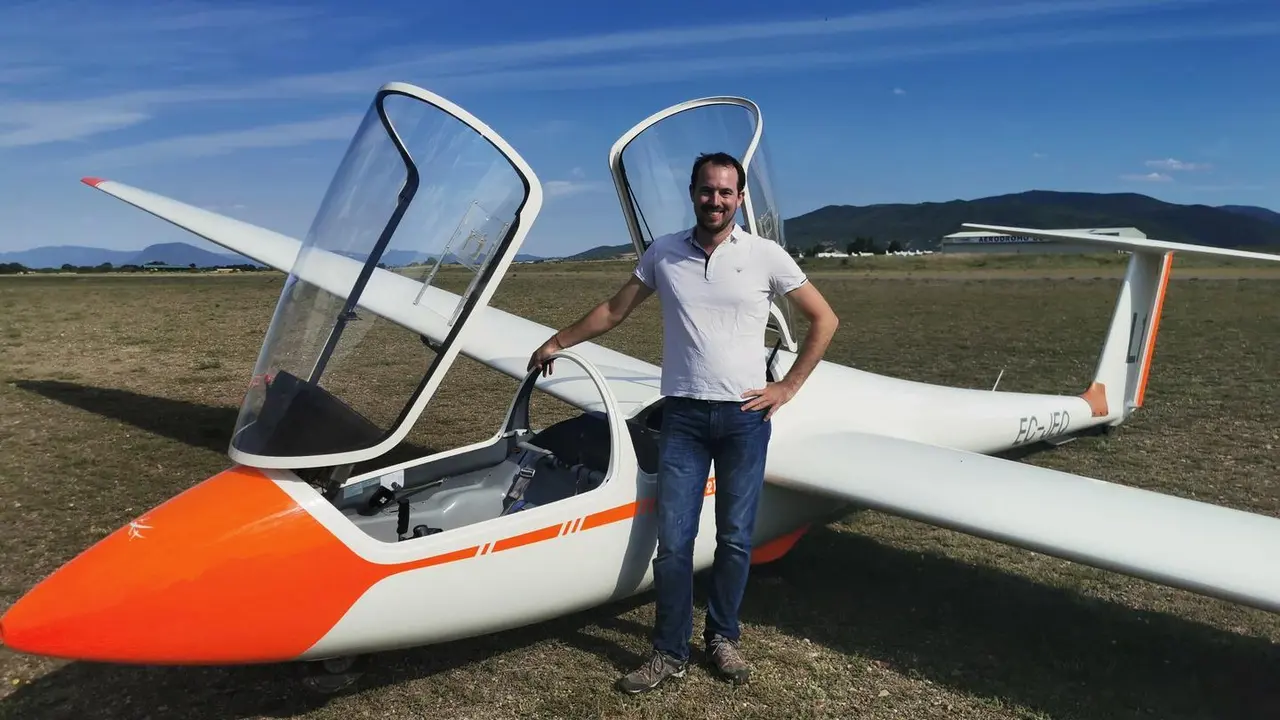 Baptiste Innocent, en la imagen, alaba la calidad del aer&oacute;dromo de Santa Cilia. Foto: Cedida