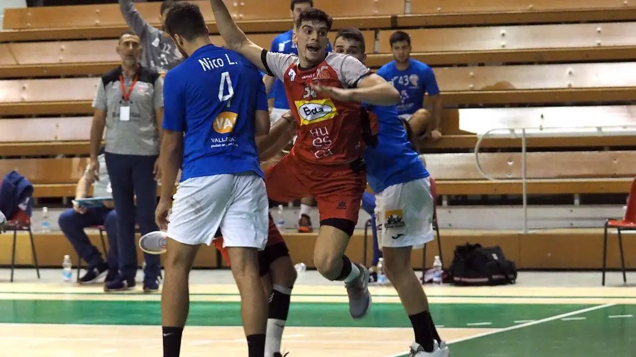 Miguel Malo en el partido de la pasada campa&ntilde;a contra el Valladolid en el Palacio. Foto: C.Pascual