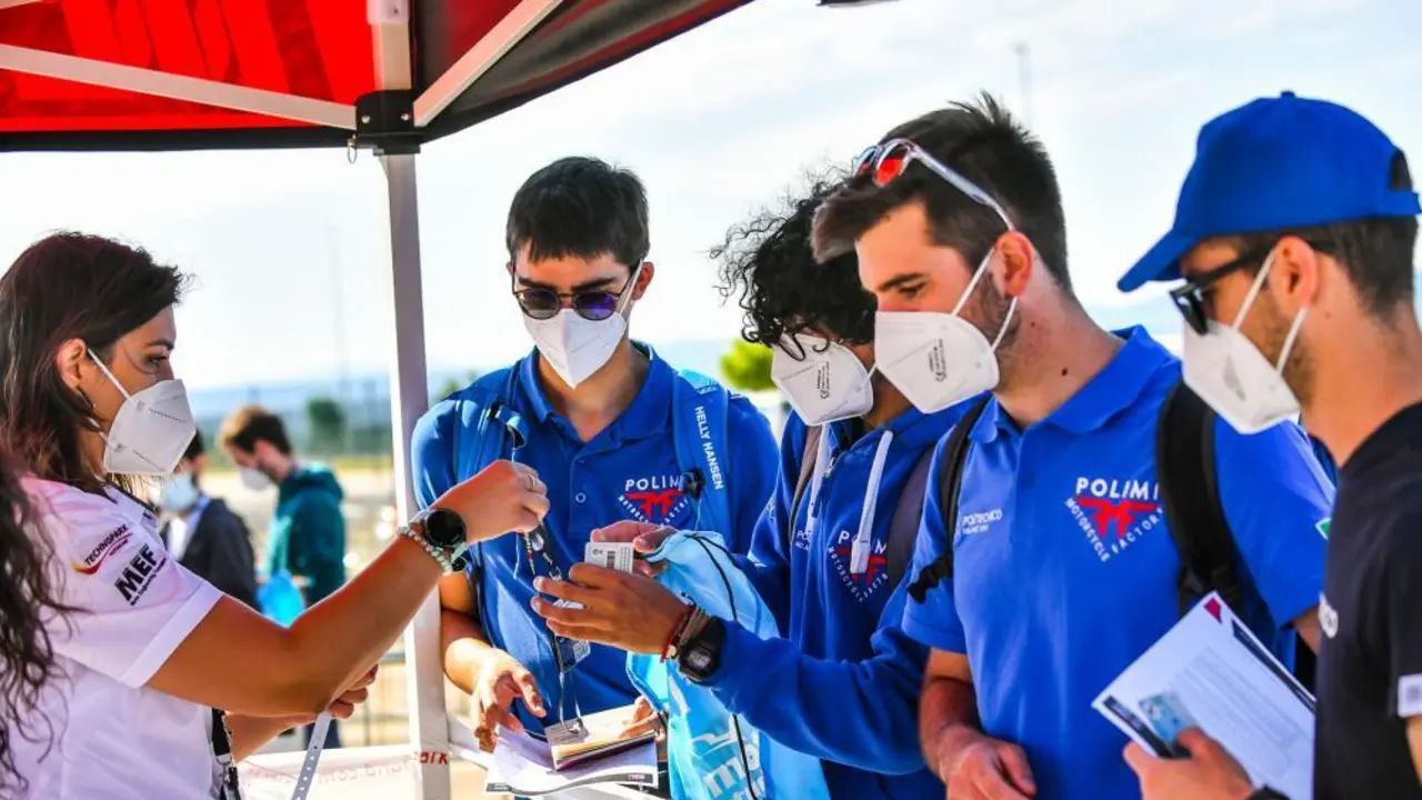 Estuddiantes de 16 universidades se encuentran ya en MotorLand para mostrar sus prototipos. Foto: MotorLand