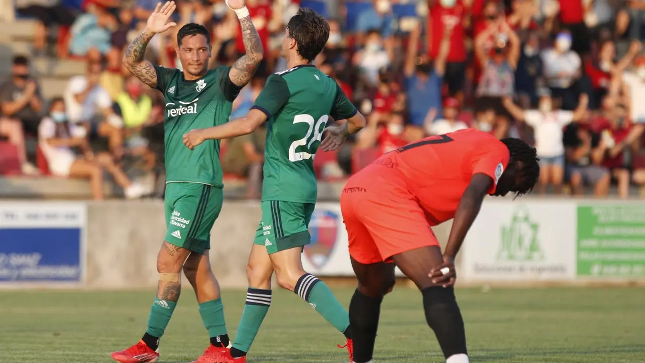 Chimy &Aacute;vila celebra el gol. | Foto: CA Osasuna