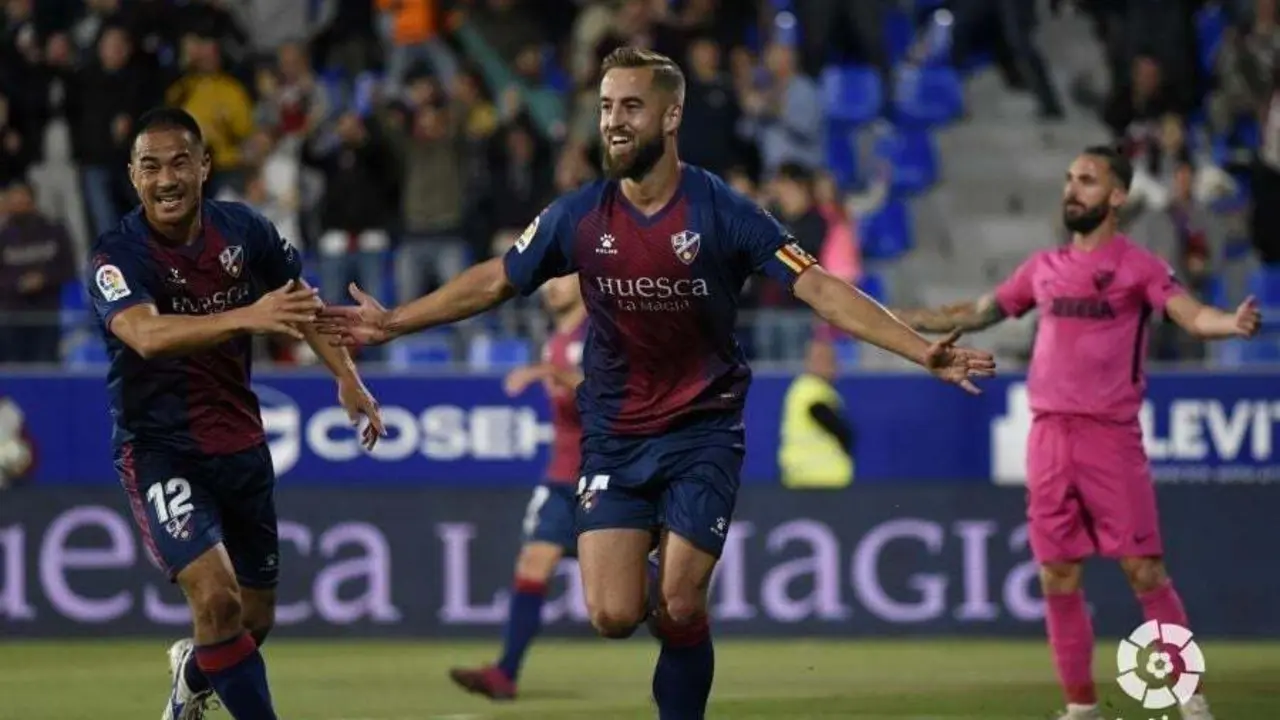 Jorge Pulido, en la imagen, es protagonista de la reciente historia del Huesca. | Foto: LaLiga