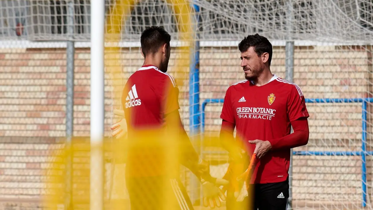 Cristian &Aacute;lvarez en un entrenamiento. | Foto: Real Zaragoza