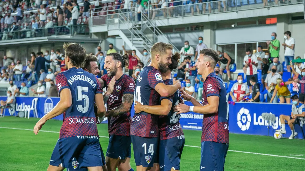 Pulido celebrando el gol de Seoane. | Foto: SD Huesca