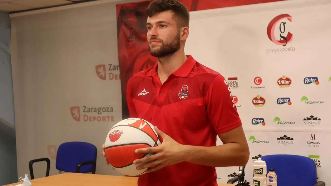 Ram&oacute;n Vil&agrave;, dispuesto a ayudar en el '4' y el '5'. Foto: SPORTARAGON