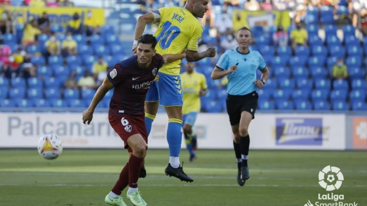 Cristian Salvador, en la imagen, durante el partido contra Las Palmas. Foto: LaLiga