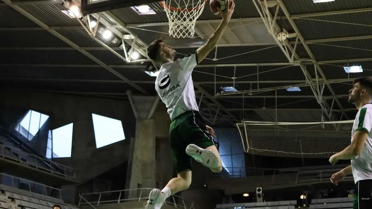 Ander Urdiain, en un calentamiento. Foto: Levitec Huesca