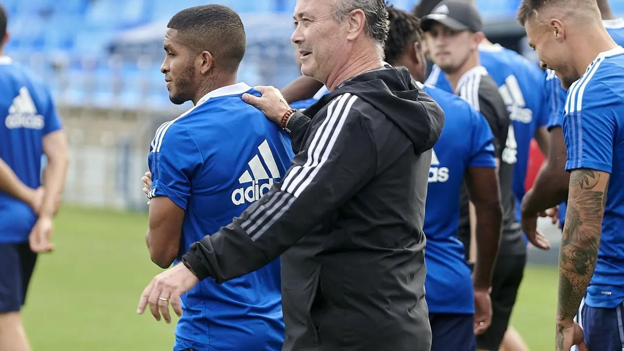 Jim con Yanis en el entrenamiento. | Foto: Real Zaragoza