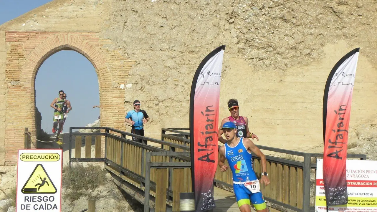 La Copa Aragonesa de duatl&oacute;n transcurre por recorridos espectaculares como el de la imagen. Foto: Fatri