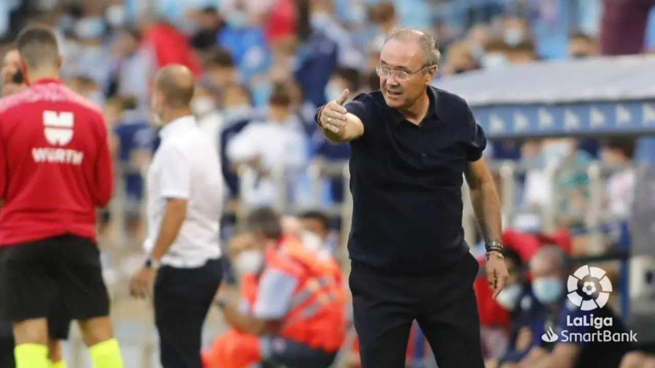 Juan Ignacio Mart&iacute;nez frente a la Real Sociedad B |&nbsp;Liga SmartBank