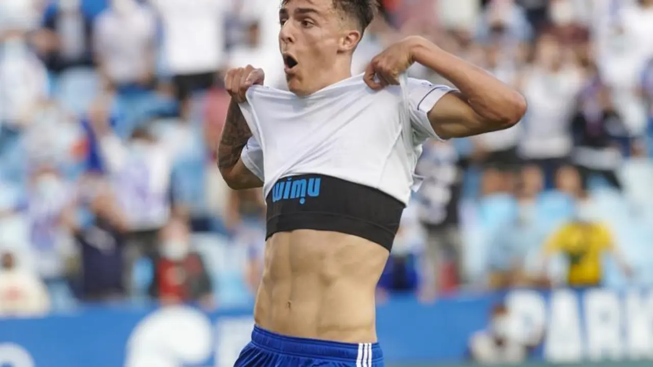 Franc&eacute;s se lamenta tras fallar una ocasi&oacute;n de gol frente a la Real Sociedad B. Foto: Tino Gil.