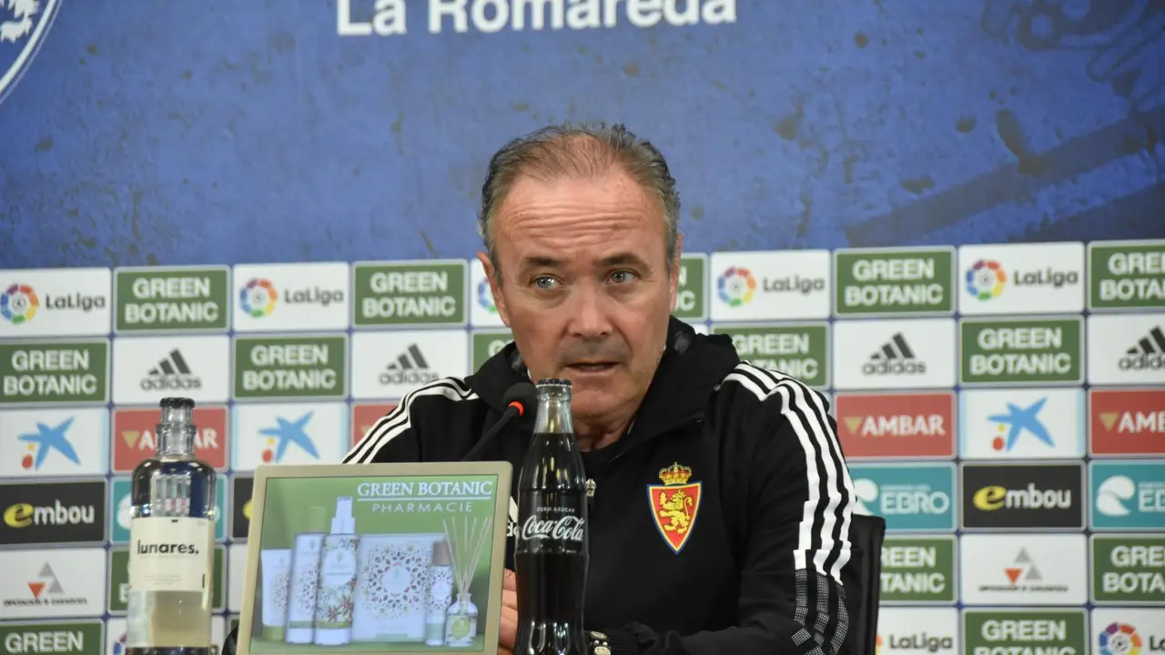 Juan Ignacio Mart&iacute;nez en rueda de prensa