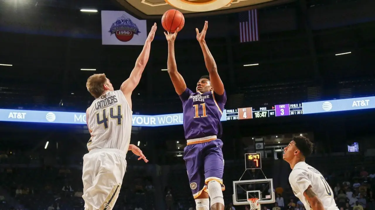 Micaiah Henry, en un partido de NCAA