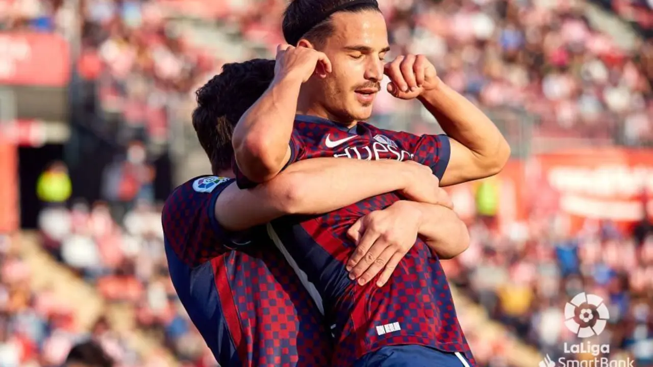 Seoane celebrando su gol ante el Girona. | Foto: LaLiga