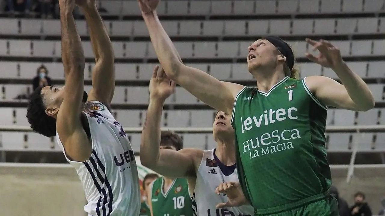 Maverick Rowan, en un partido de esta temporada. Foto: C. Pascual