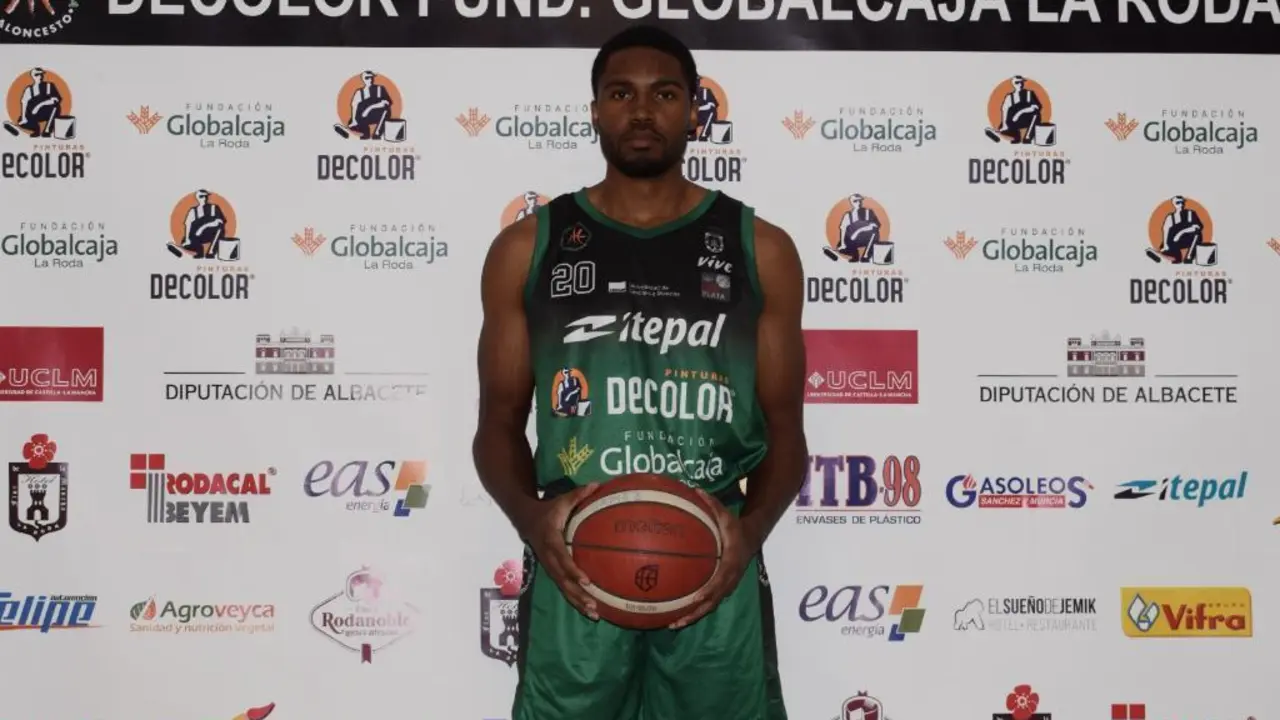 Micaiah Henry, con los colores de su nuevo club. Foto: DFGLR
