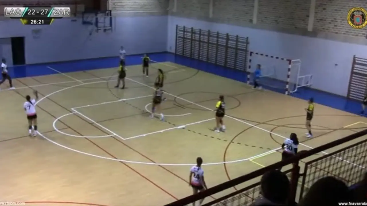 Fotograma del partido | Fuente: Balonmano Lagunak Eskubaloia