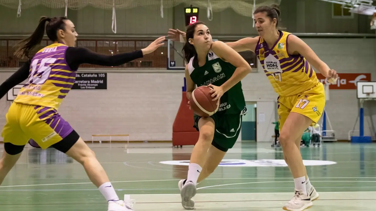 Irene Rubio complet&oacute; una buena actuaci&oacute;n con 6 puntos y 5 rebotes. Foto: @STCBaloncesto