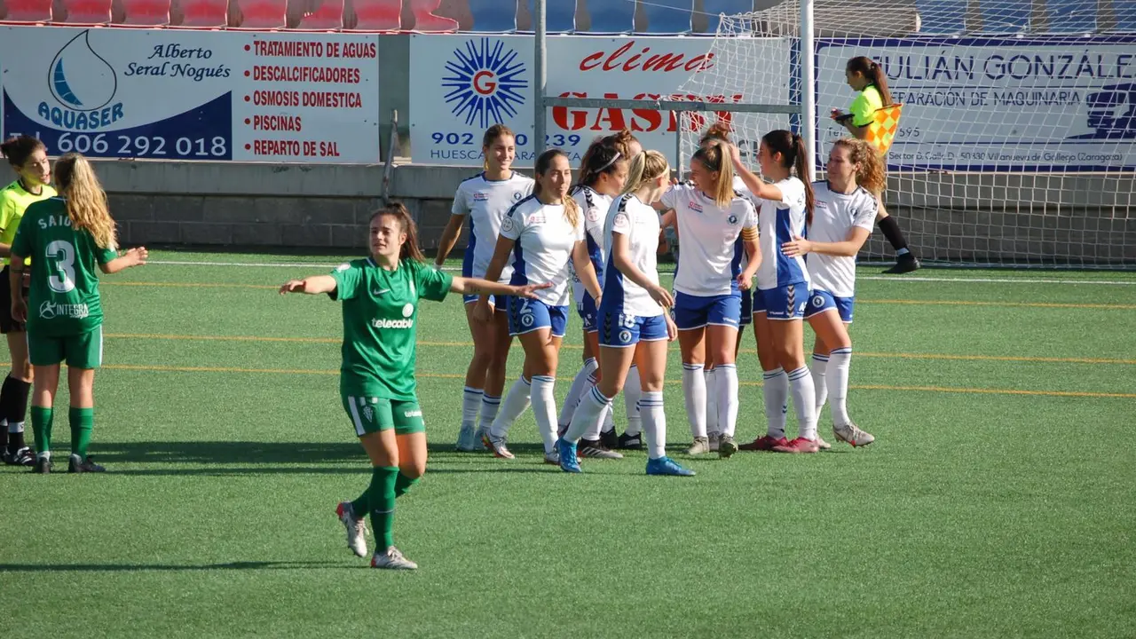 Celebraci&oacute;n contra el Sporting. | Foto: Zaragoza CFF