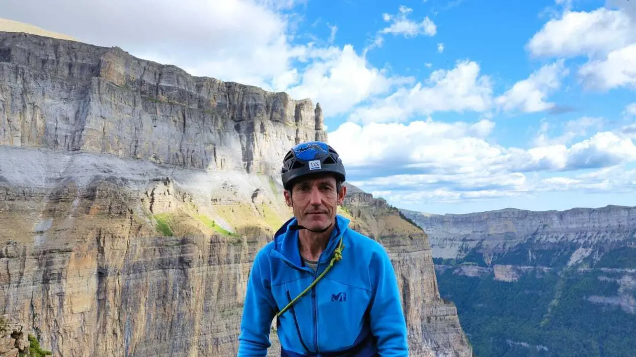 Mikel Zabalza, en la imagen, s durante una escalada en el Parque Nacional de Ordesa y Monte Perdido. Foto: M.Z.