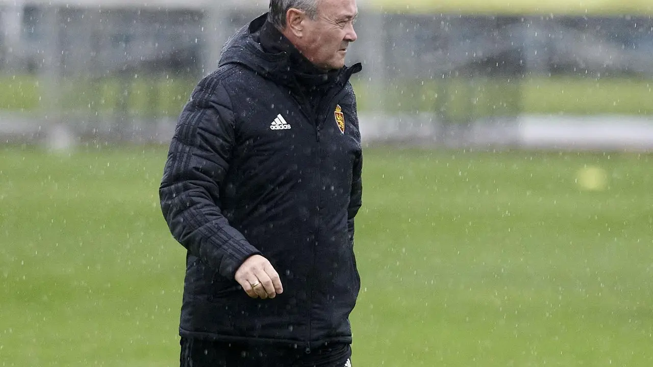JIM medita un nuevo puzle en La Ciudad Deportiva | Foto: Real Zaragoza