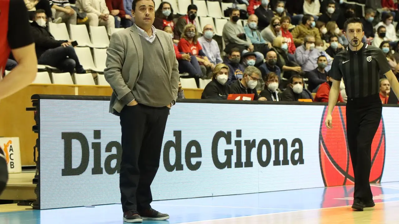 Sergio Lam&uacute;a, resignado durante el partido. Foto: David Mart&iacute;nez