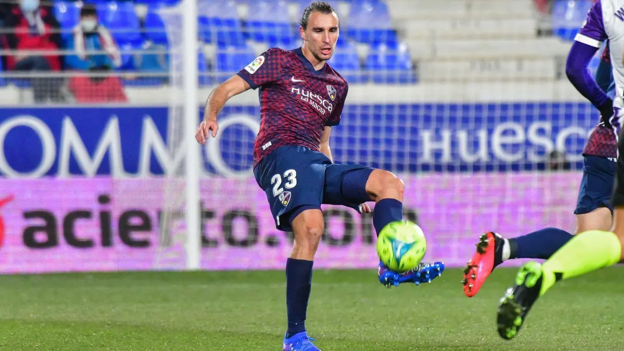 Ignasi Miquel ante el Real Valladolid. | Foto: SD Huesca