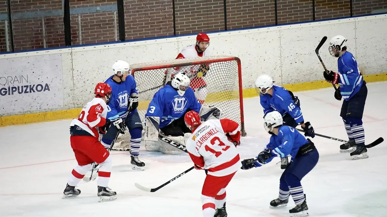 &Uacute;ltimo partido entre donostiarras y jaqueses. Foto: Miguel Ram&oacute;n Henares
