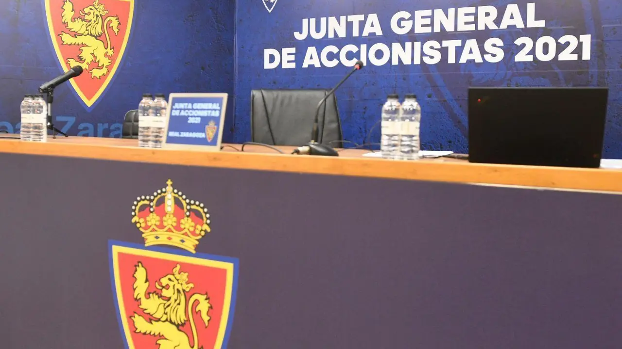 Imagen de la junta general de accionistas de esta ma&ntilde;ana | Foto: Real Zaragoza