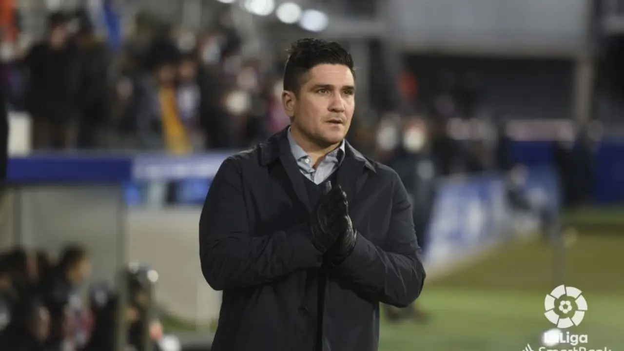 Xisco Mu&ntilde;oz durante el SD Huesca - SD Ponferradina. Foto: La Liga.