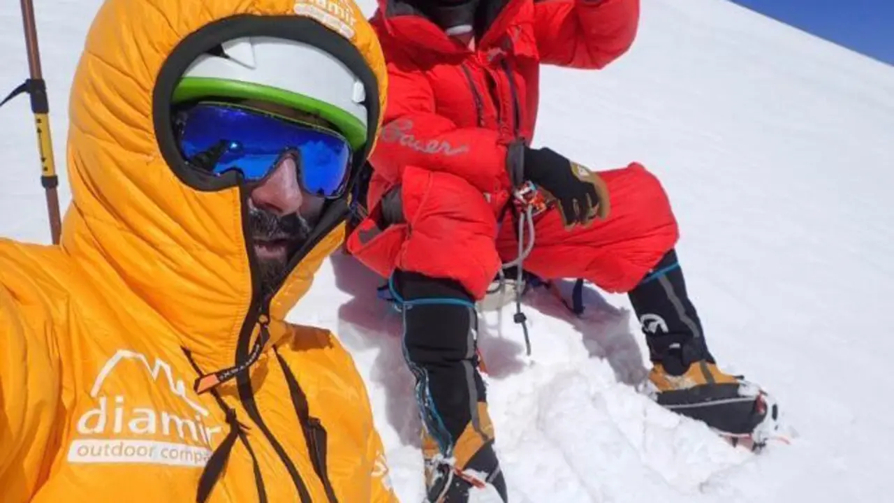Jonatan Garc&iacute;a y 'Topo' Mena en una imagen en el Dhaulagiri donde trabaron amistad. Foto: Jonatan Garc&iacute;a