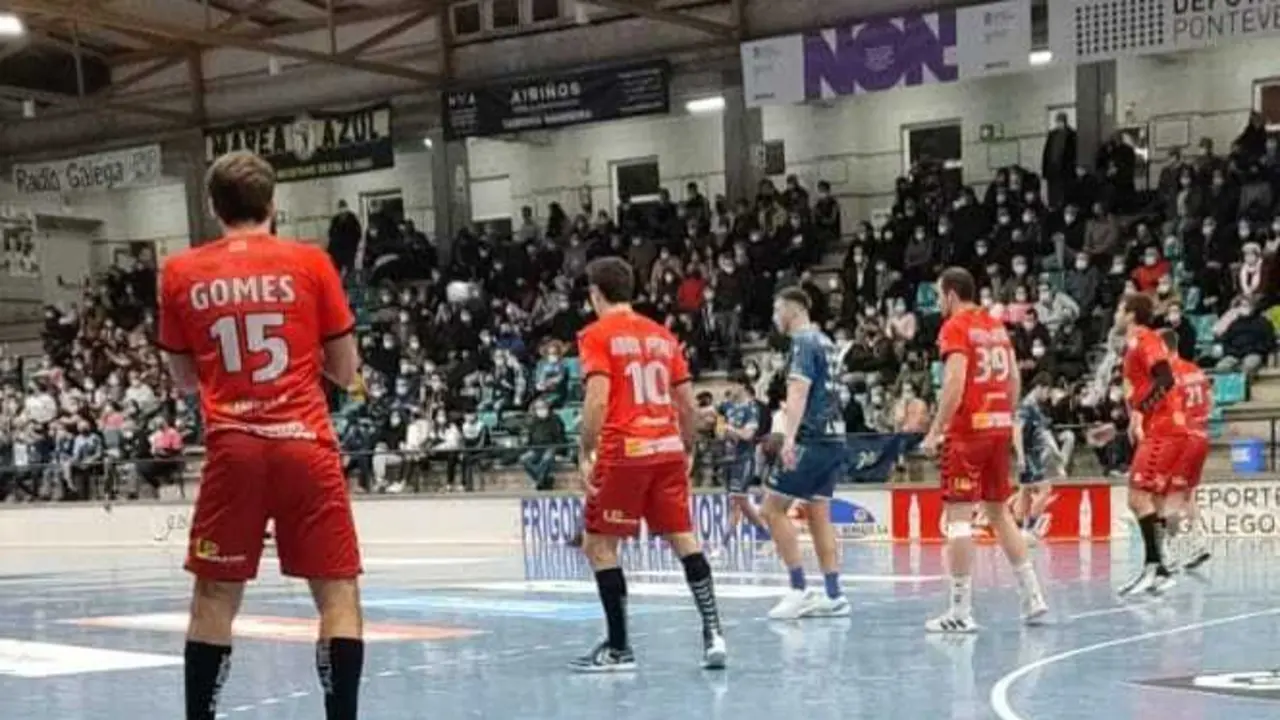 El Bada espera en la visita de este domingo a Cangas un resultado distinto al de la Copa del Rey. Foto: BM Huesca