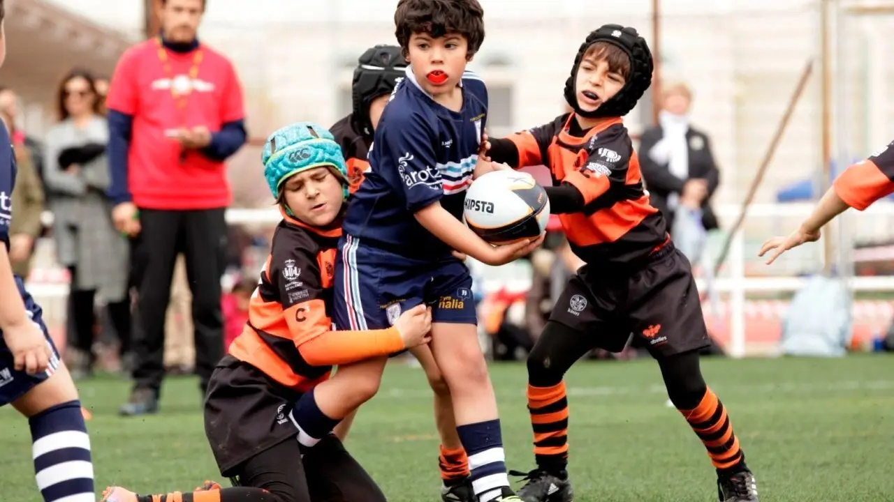 M&aacute;s de 800 chavales se van a dar cita este s&aacute;bado en el V Toreno Cesaraugusta de Rugby Memorial Javier Ferrer 'Col&iacute;n'. Foto: F&eacute;nix Club