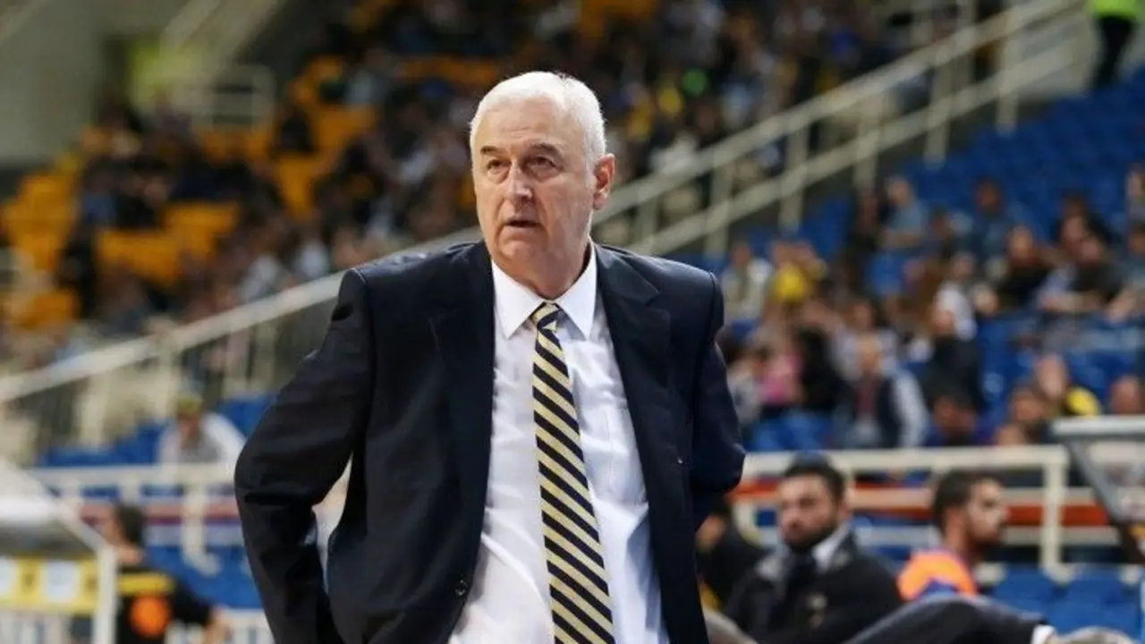 Dragan Sakota, en un partido con el AEK | Foto: AEK Atenas