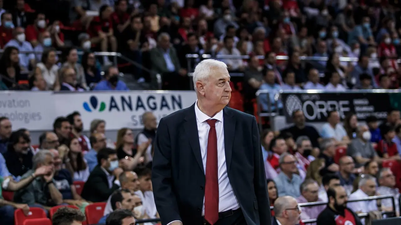 Dragan Sakota, durante el partido | Foto: Esther Casas / Casademont Zaragoza