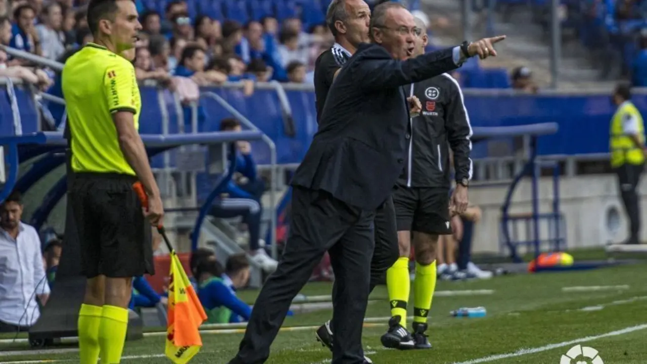 Juan Ignacio Mart&iacute;nez dirige al Real Zaragoza ante el Real Oviedo |&nbsp;Liga SmartBank