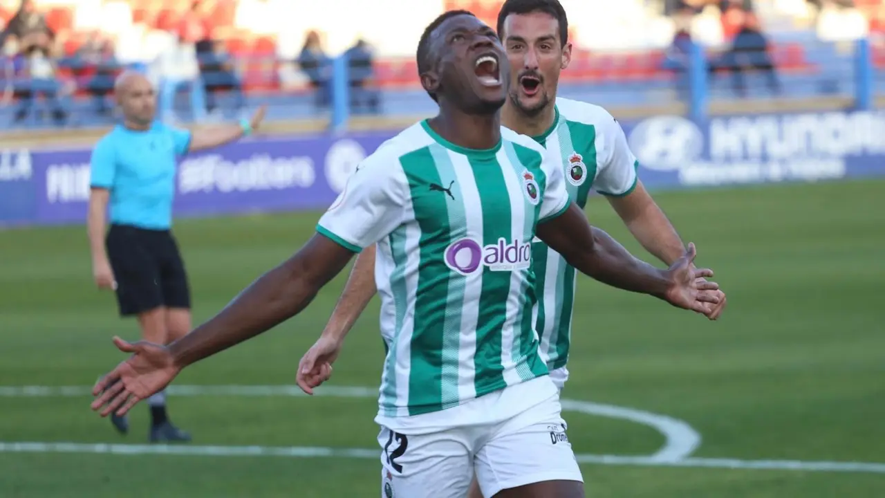 Soko celebrando un gol. | Foto: Racing de Santander