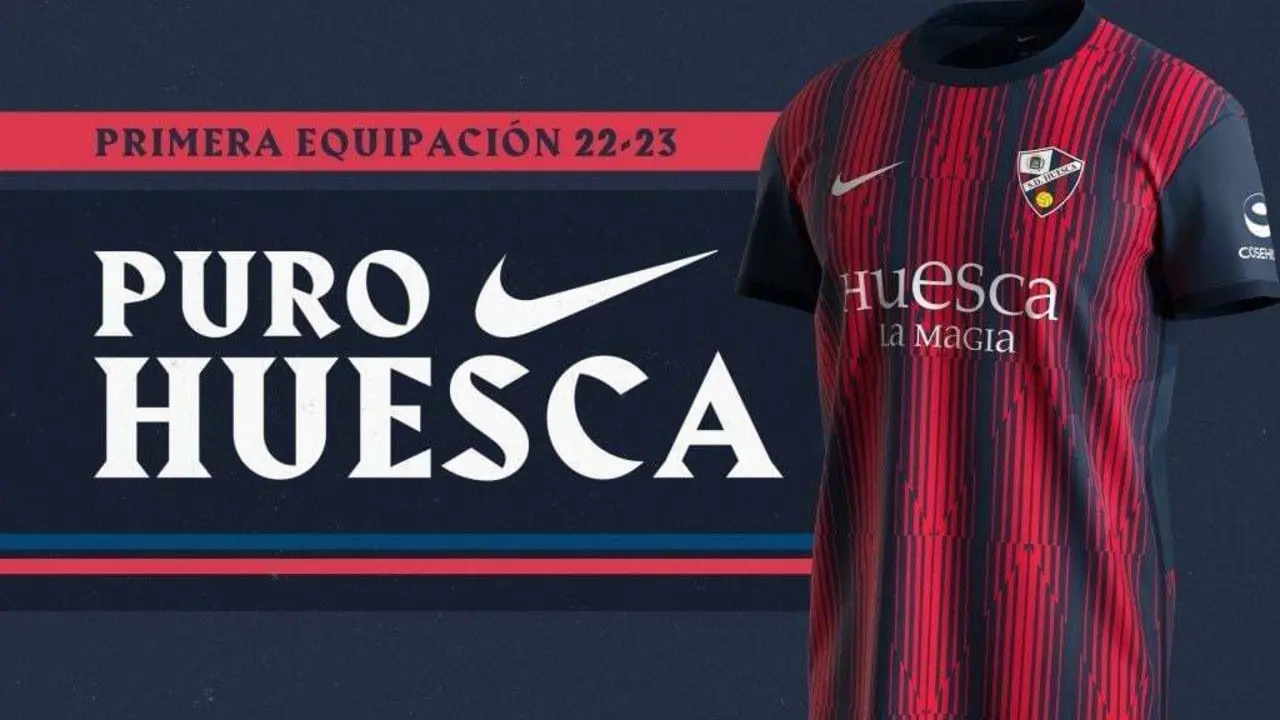 El Huesca ya cuenta con nueva camiseta para la temporada 2022/23. Foto: SD Huesca