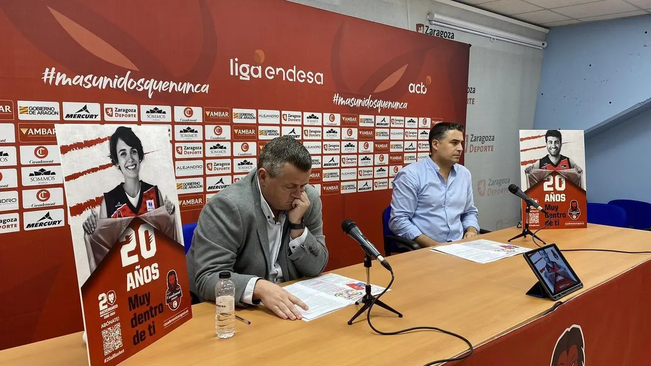 El gerente de Casademont Zaragoza, Javier Gast&oacute;n; junto al director de Marketing, Diego Chic&oacute;n | Foto: Basket Zaragoza