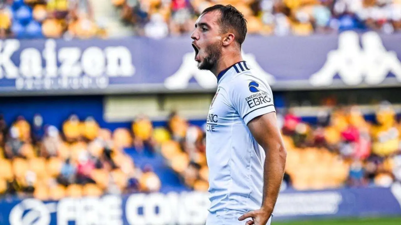 Valent&iacute;n Vada anotando su primer gol como zaragocista | EPDA
