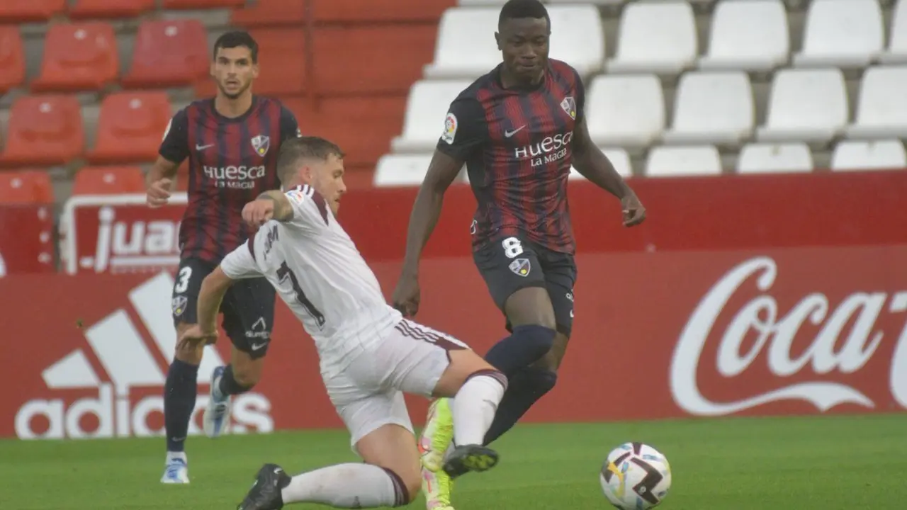 Duelo entre el Albacete y el Huesca. | Foto: LaLiga