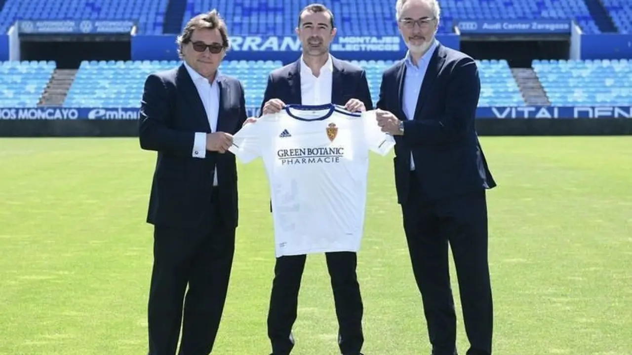 Ra&uacute;l Sanlleh&iacute;, Juan Carlos Carcedo y Miguel Torrecilla. / Foto: Tino Gil | Real Zaragoza.