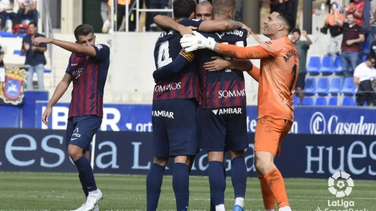 La defensa es una de las claves del buen rendimiento azulgrana | Foto: LaLiga