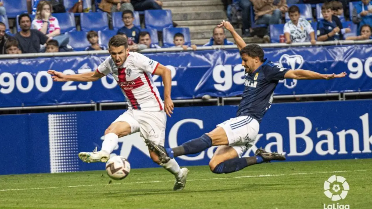 Gerard Valent&iacute;n asisti&oacute; en el Oviedo - Huesca. | Foto: LaLiga