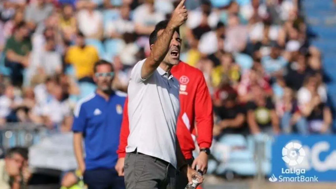 &iquest;Ser&aacute;n las &uacute;ltimas horas de Juan Carlos Carcedo en el Real Zaragoza? | Foto: La Liga