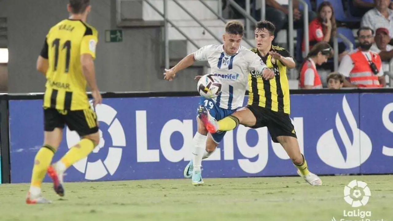 Alejandro Franc&eacute;s ante el Tenerife | Foto: La Liga
