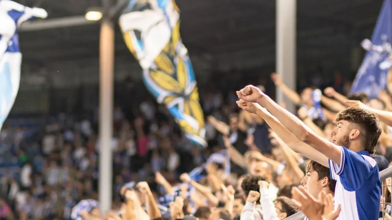 El Real Zaragoza se juega su suerte en Mendizorroza | Foto: Deportivo Alav&eacute;s