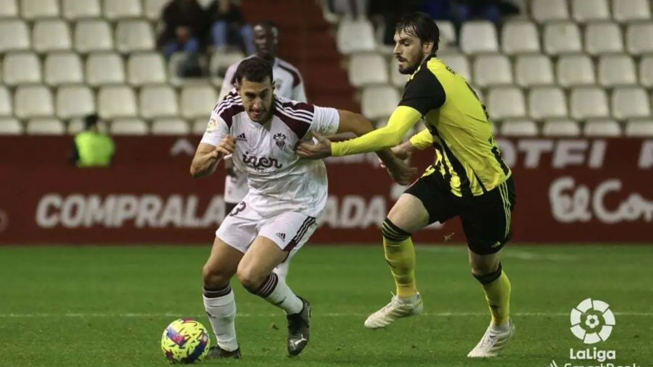 Eugeni Valderrama suspendi&oacute; en su regreso al Carlos Belmonte | Foto: La Liga