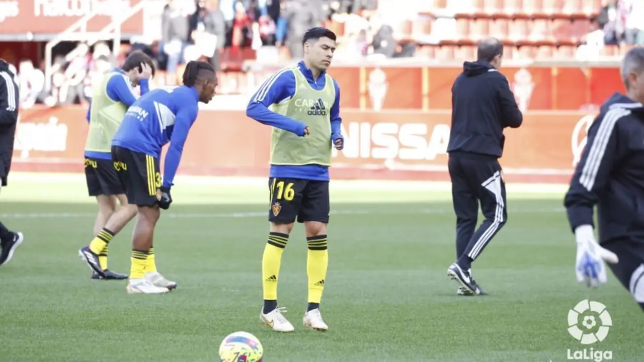 Tom&aacute;s Alarc&oacute;n busca un hueco en el plan de Fran Escrib&aacute; | Foto: La Liga