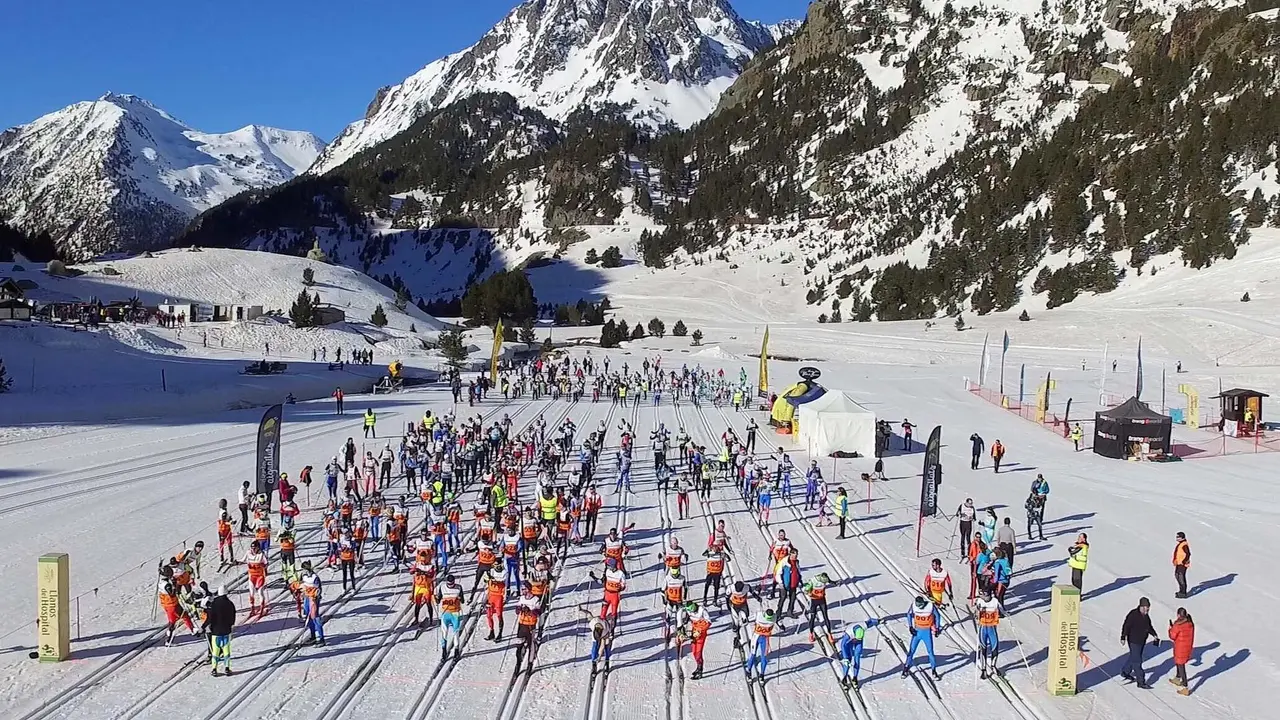Imagen de una anterior Marcha Plann d'Est&aacute;n que se celebra en Llanos del Hospital, Valle de Benasque. Foto: AD Hospital de Benasque