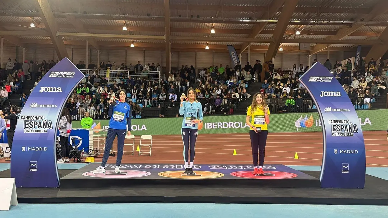 Podio absoluto de salto de altura con la aragonesa en el tercer caj&oacute;n. Foto: Rfea